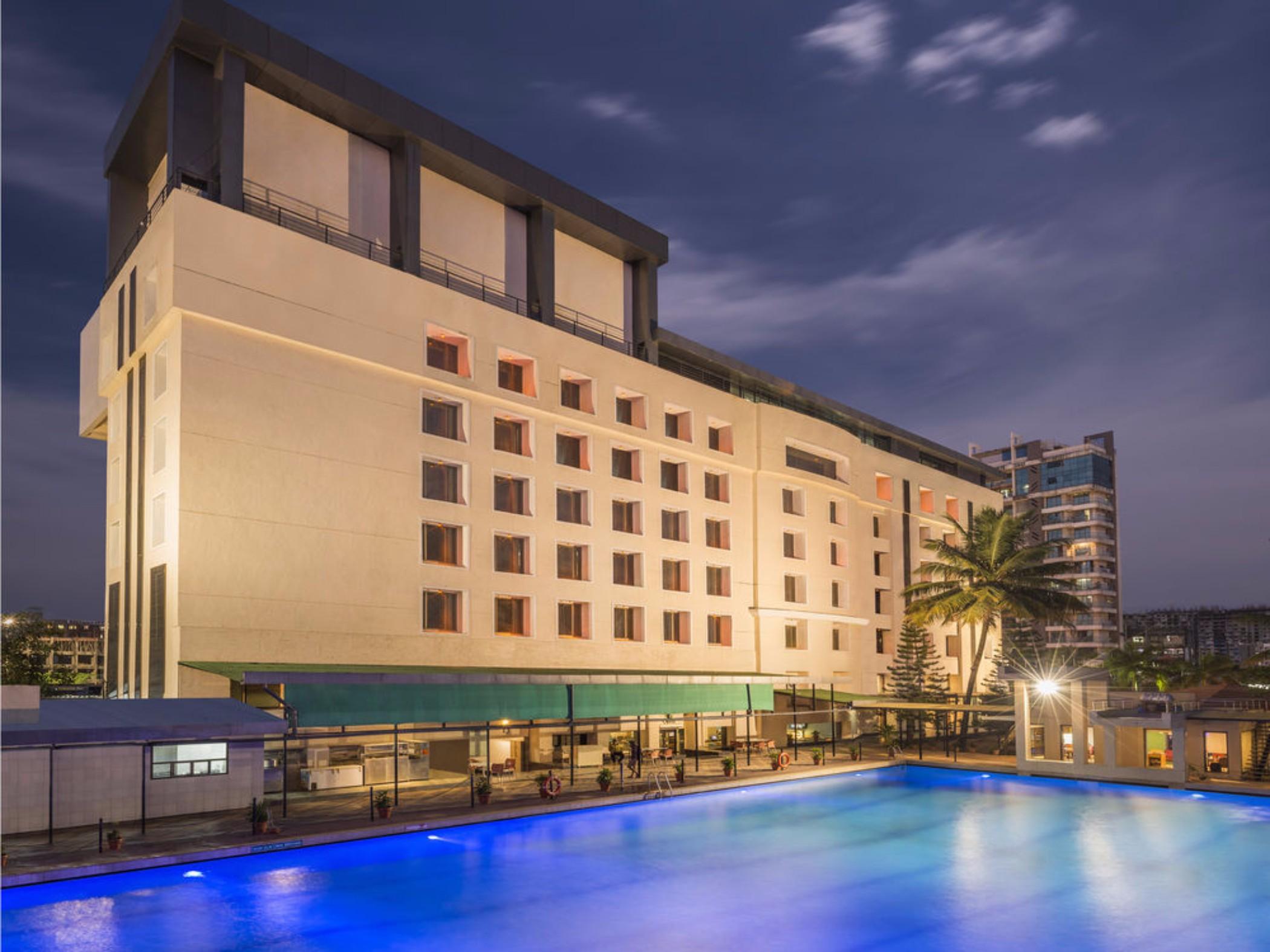 GCC Hotel y Club Mira-Bhayandar Exterior foto