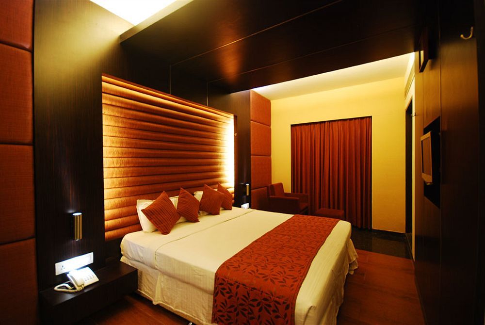 GCC Hotel y Club Mira-Bhayandar Habitación foto